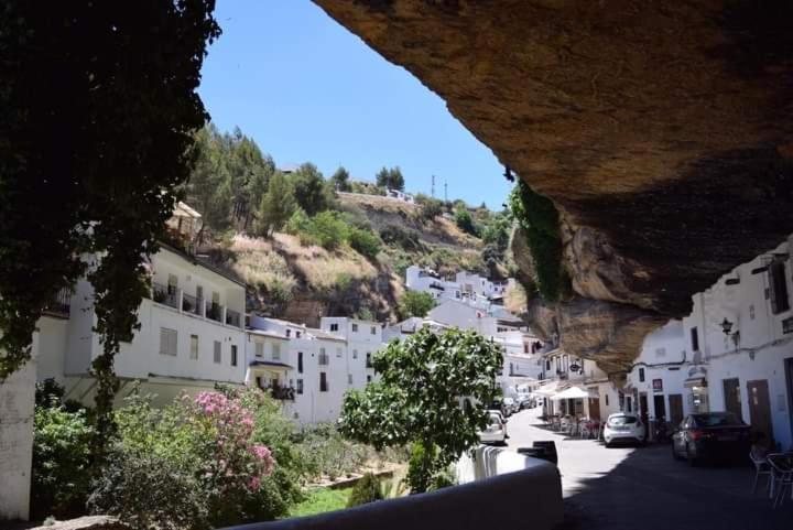 La Casa Del Rio Appartement Setenil De Las Bodegas Buitenkant foto