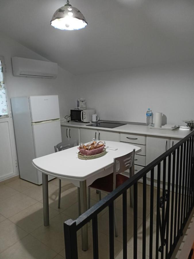 La Casa Del Rio Appartement Setenil De Las Bodegas Buitenkant foto